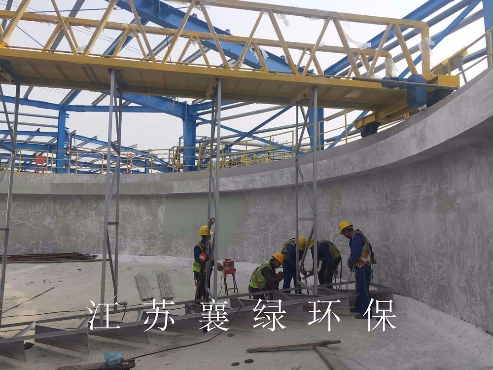 全（quán）橋式周邊傳動刮泥機