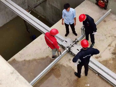 單軌式刮（guā）泥機